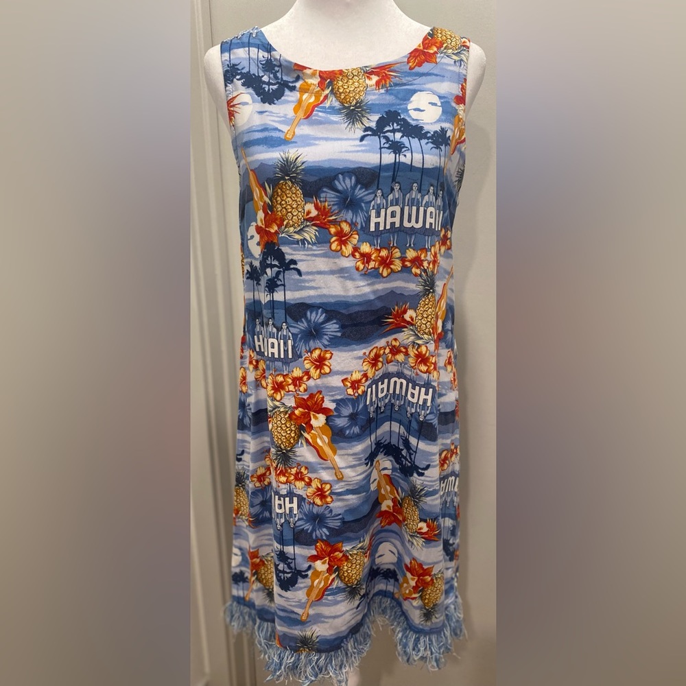 VTG Retro BW Sport Hawaii Print Mid-Length Dress With Fringed Hem